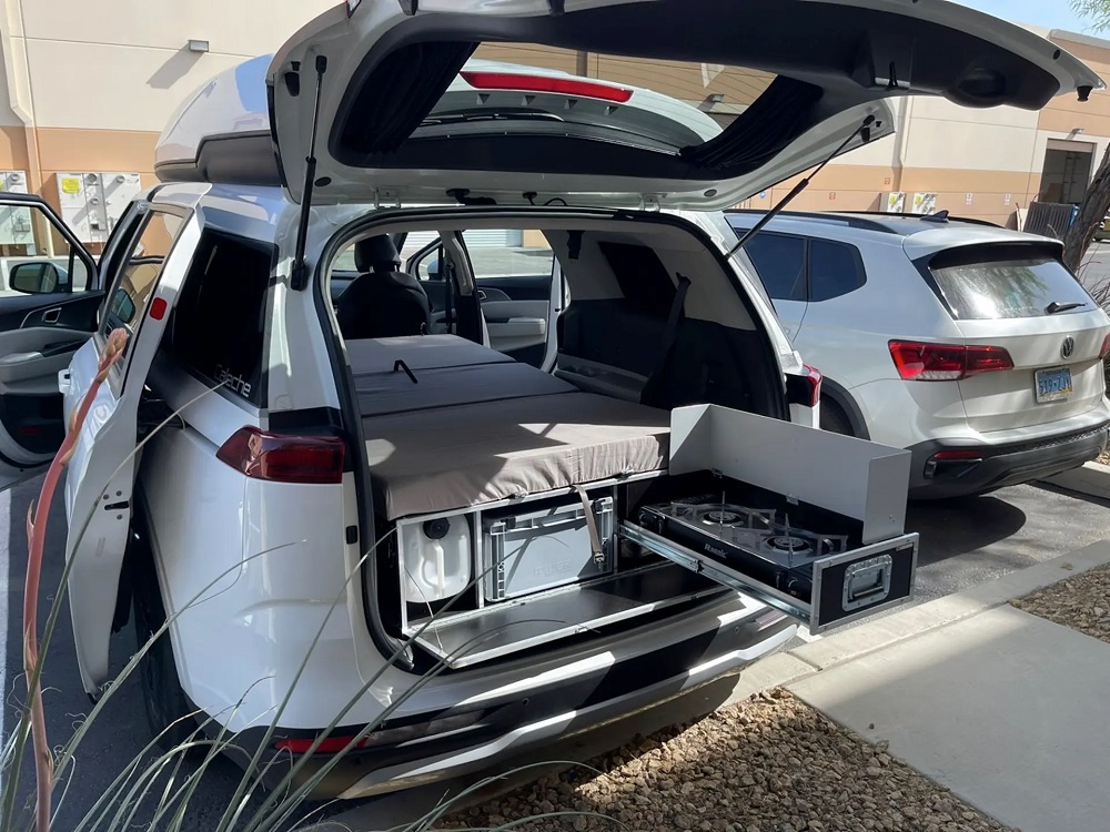 Unicamp還推出了廚房組和床墊供消費者選購