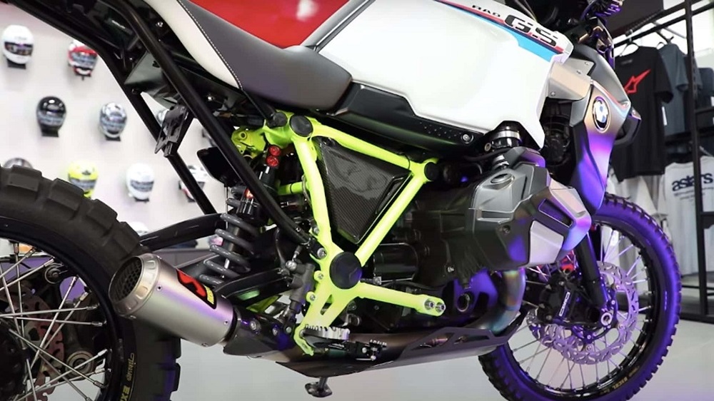 減輕車重的同時,車輛引擎和排氣系統也同步進行升級