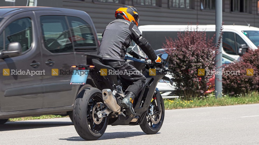 RC 990與990 Duke預期將在2025年才會亮相,對這兩款車型有興趣的讀者們還要再等等了