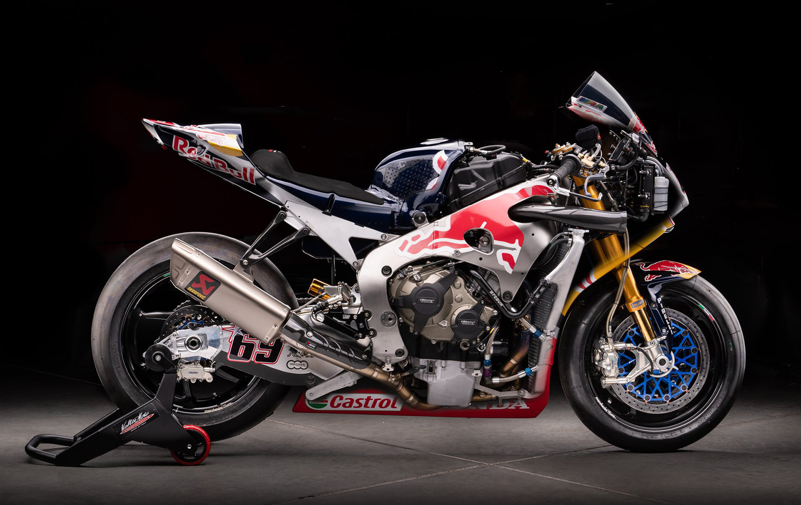 後搖臂為Nicky Hayden專屬版本