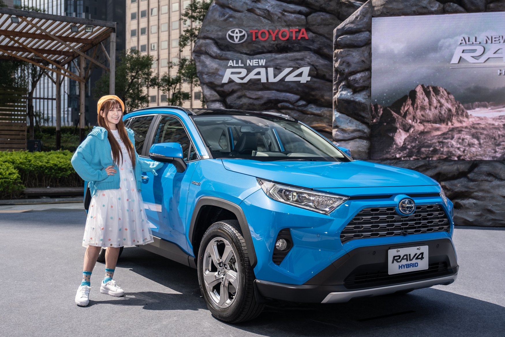 TOYOTA RAV4上市發表會更找來演員 解婕翎站台