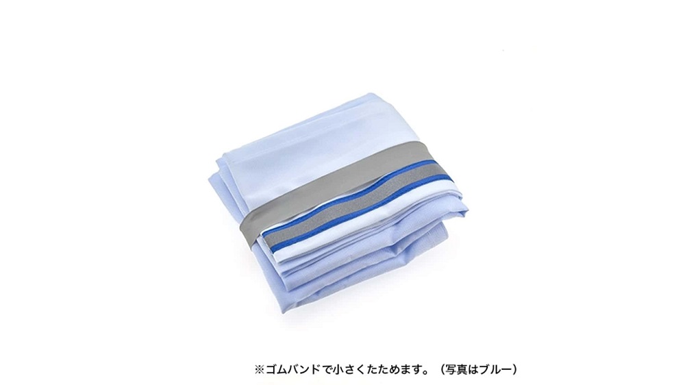 購物袋的大小相當適合收納,袋子展開來的開口也很方便裝入商品