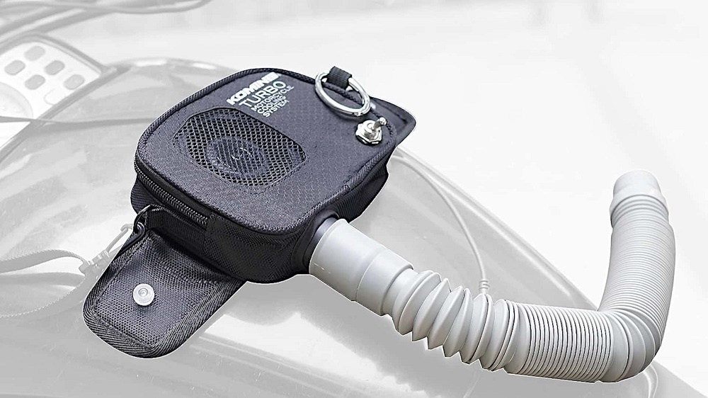 KK-901渦輪風扇油箱包和我們市面上常見的油箱包不大相同，他沒有太多收納空間