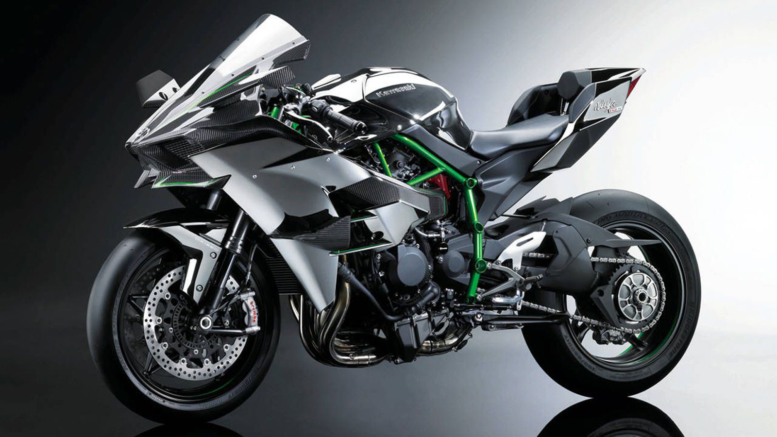 KAWASAKI的H2R則是將定風翼取代原本後照鏡的位置。