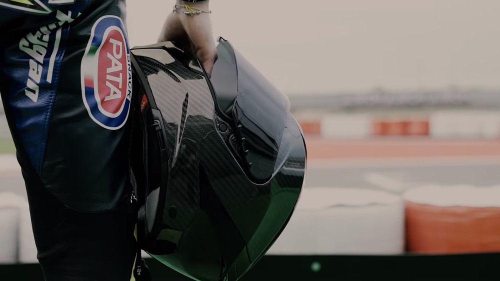 不論售價為何,擁有一頂防護性足夠的安全帽相當重要