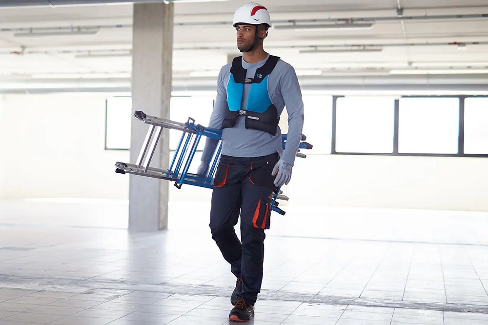 EuroGear推出首款配有安全氣囊的防護背心WorkAir