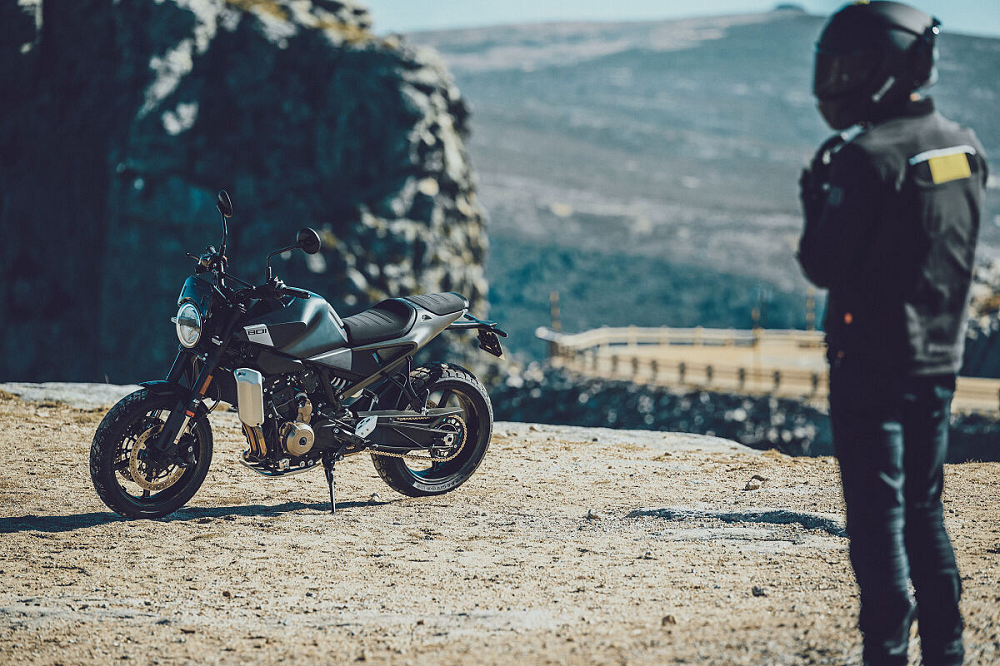 整體外觀設計維持著家族式的肌肉造型