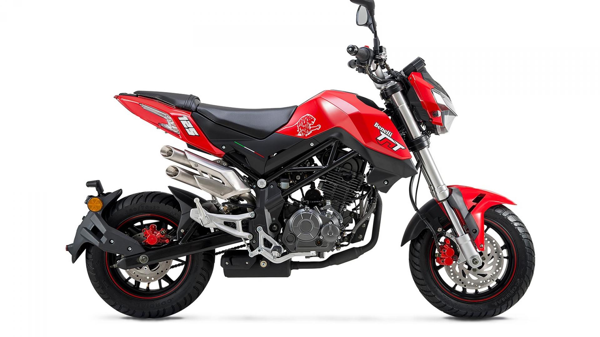 2015年Benelli推出一款12吋小檔車Tornado Naked T125,以科技感的外型主打年輕族群
