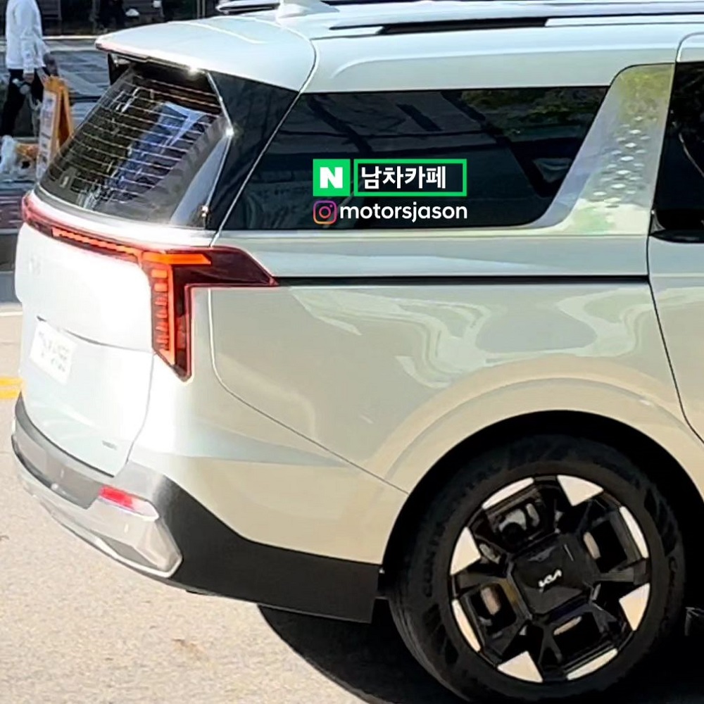2025年式的KIA Sorento最近在韓國街頭上被捕捉到