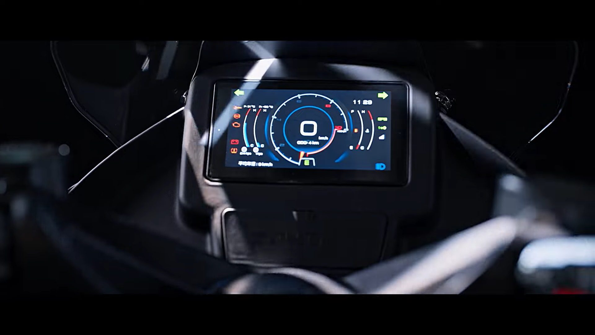 Zontes 350E的科技成分應該是同級鏡品中的佼佼者