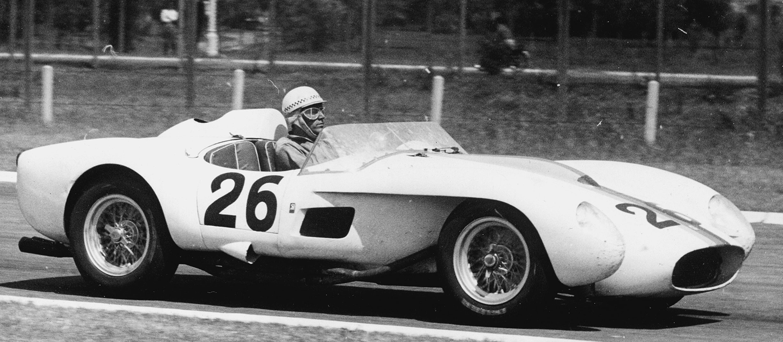 本次主角致敬Ferrari 250 Testa Rossa