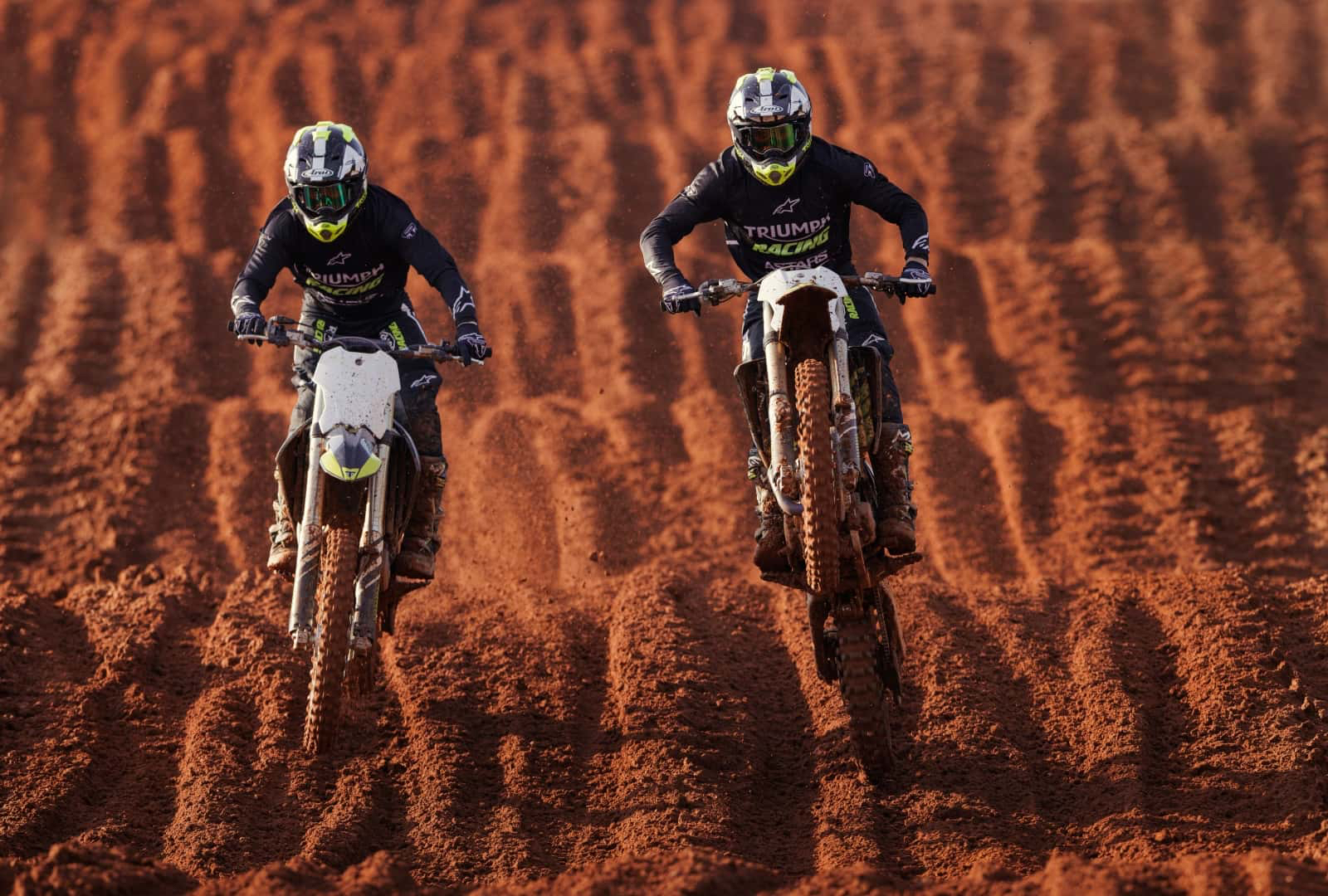 Triumph推出首款市售越野車型TF 250-X