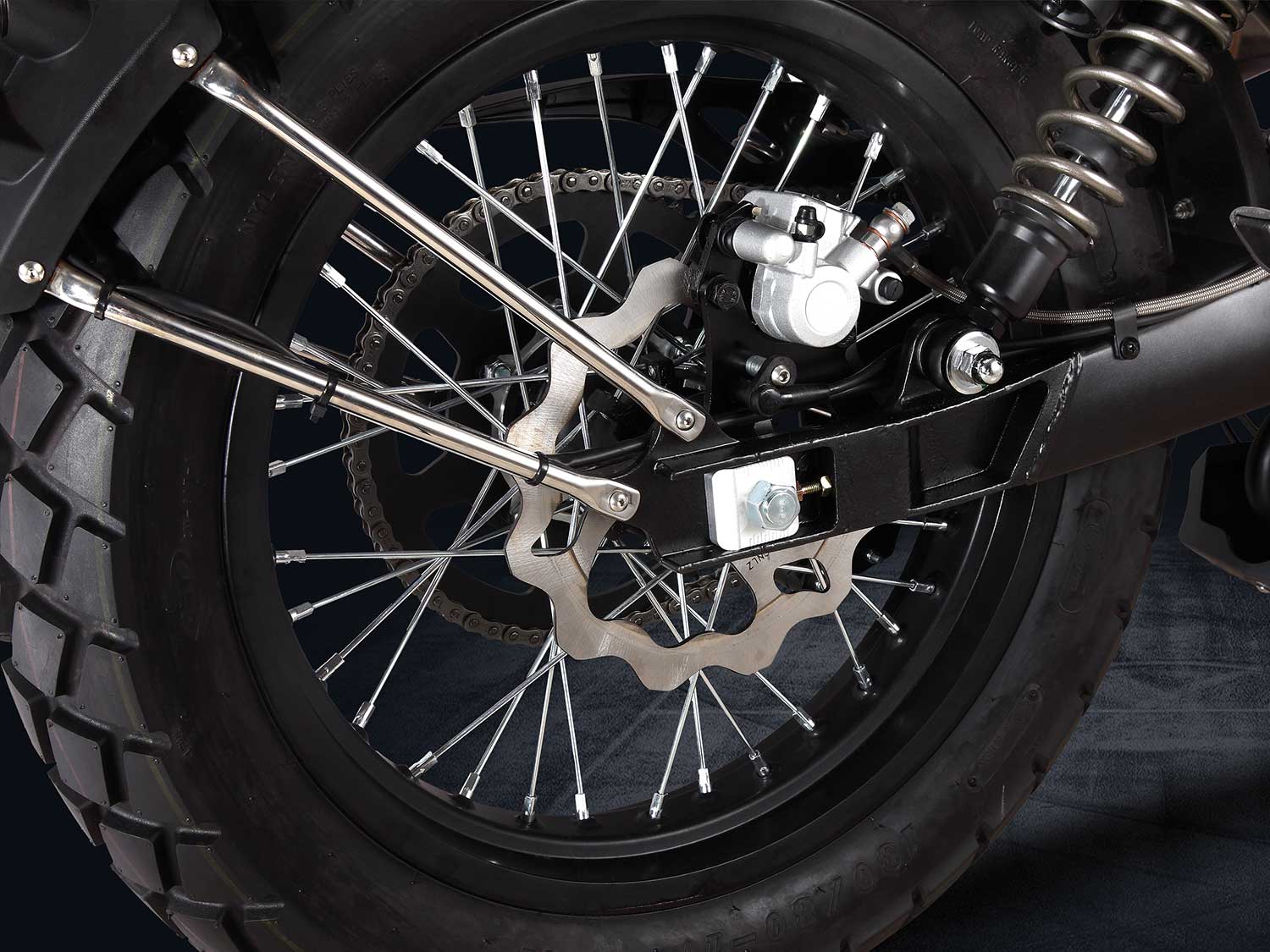 比較可惜的是HPS 125 並沒有搭載ABS,這或許會讓部分消費者陷入兩難