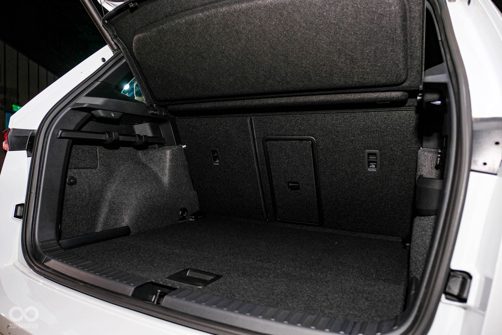 後車廂空間有521公升