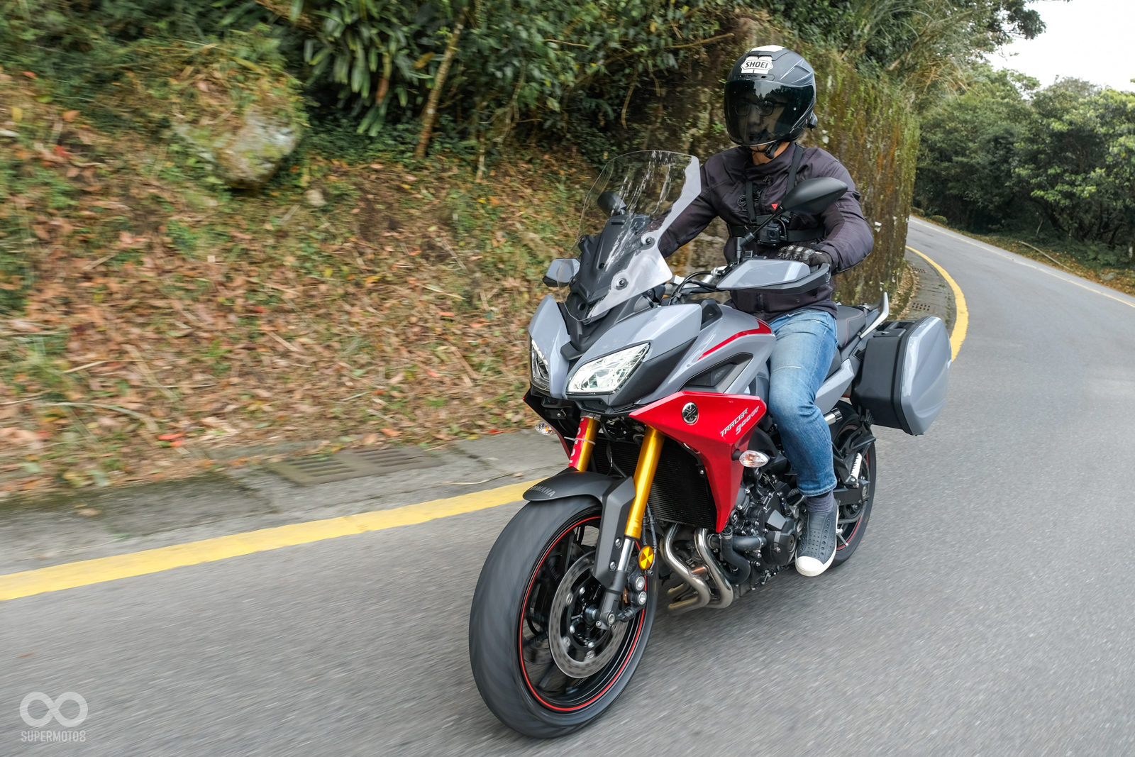 Tracer 900 GT的騎乘姿勢設定相當不錯，加上坐墊的舒適度，相信在長途旅行時會相當受用