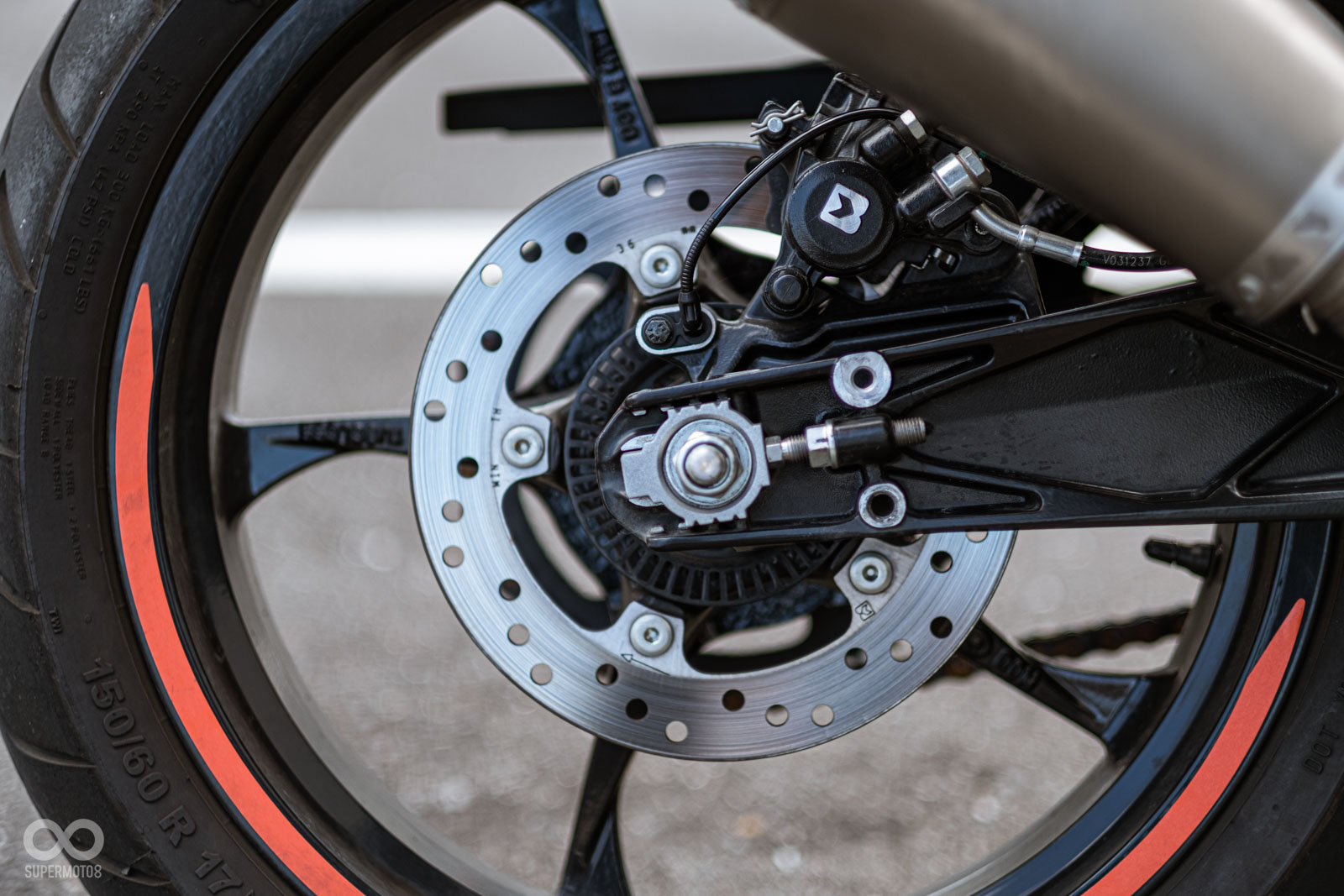 ByBre浮動單活塞卡鉗配230mm碟盤