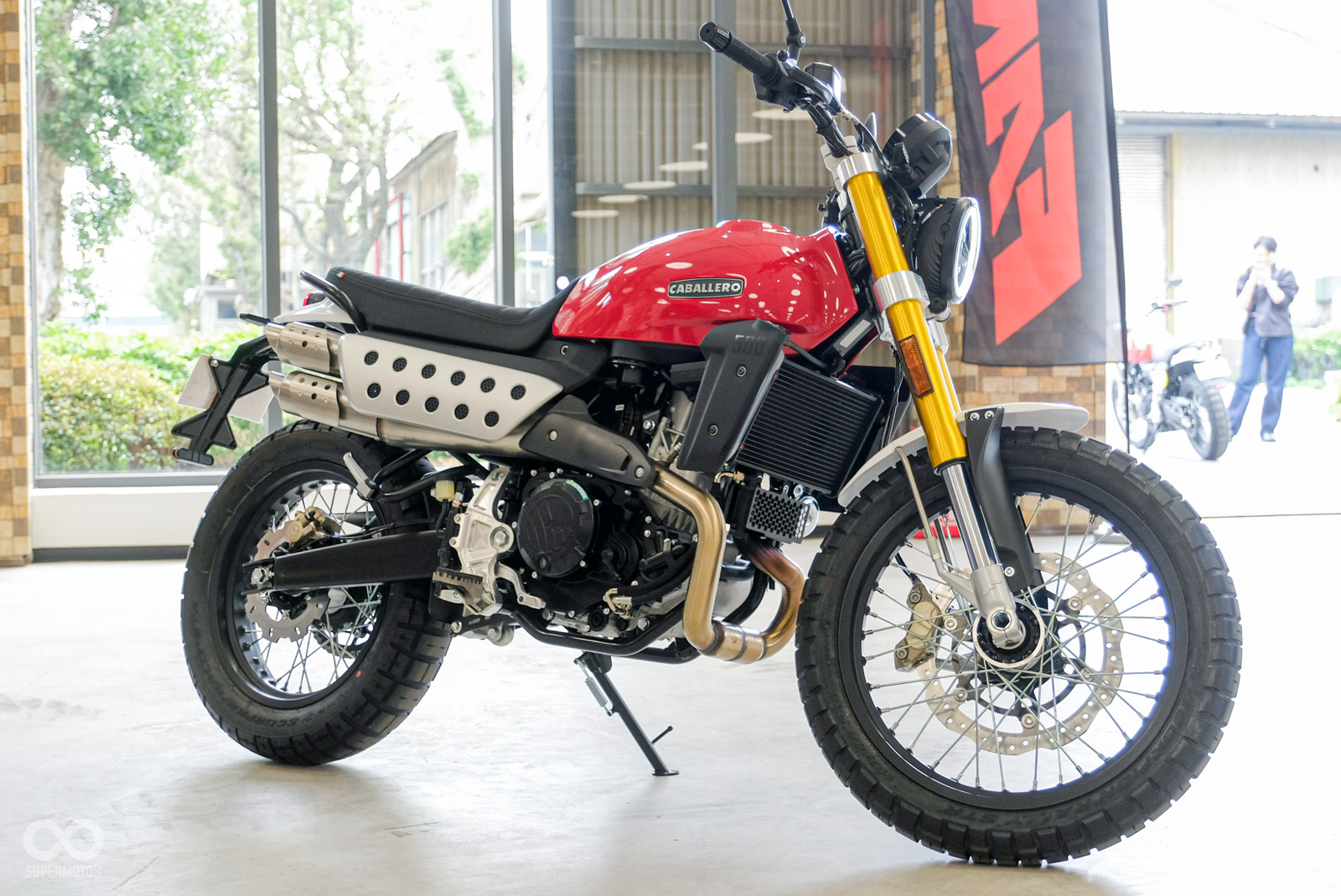 CABALLERO 500 Scrambler / Delux 採用較入門的懸吊行程