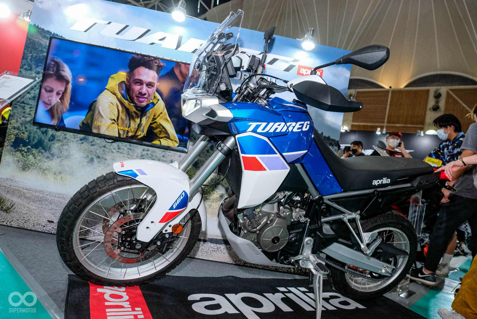 相當有跑格的ADVENTURE外型