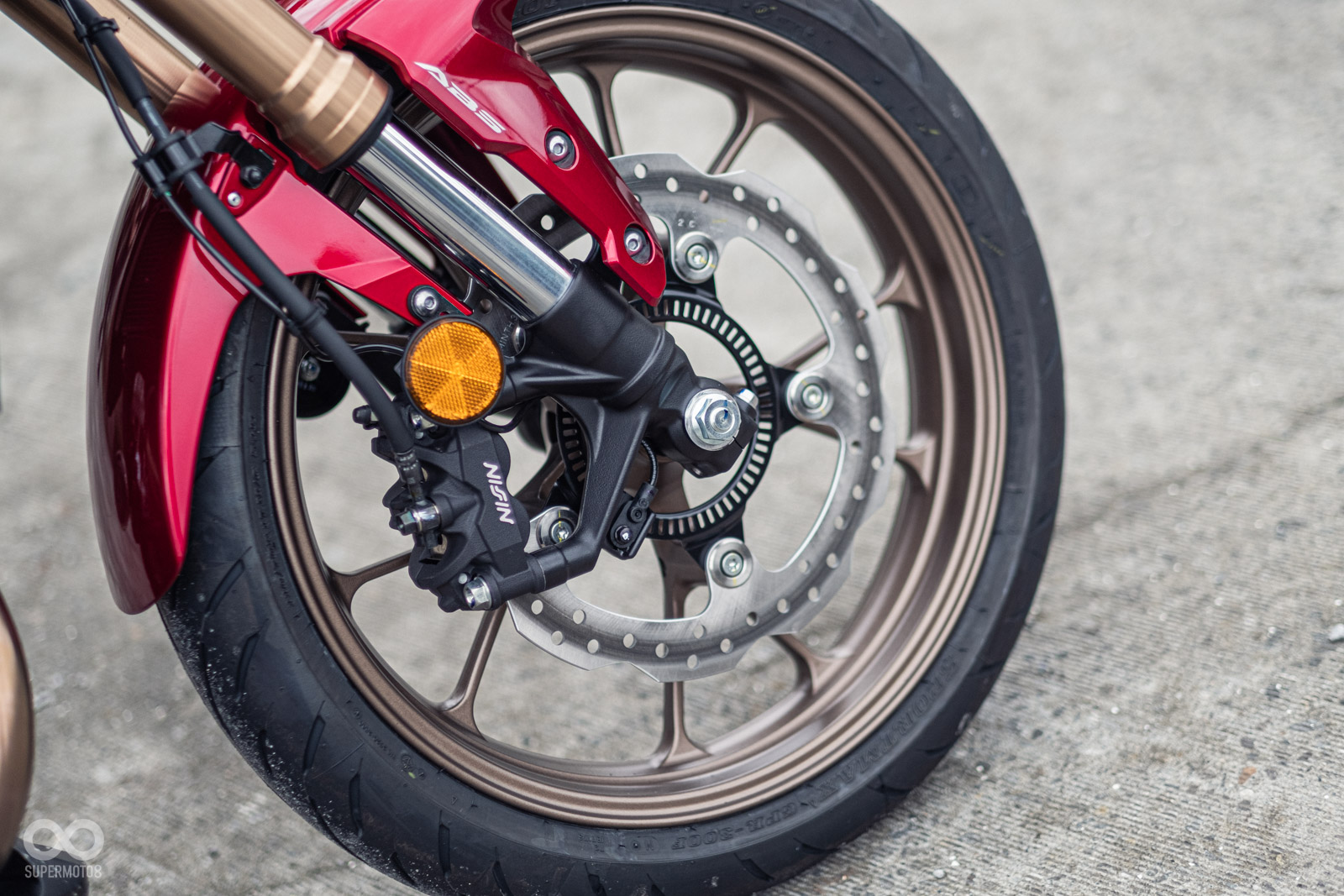 NISSIN輻射卡鉗、296mm單浮動碟盤