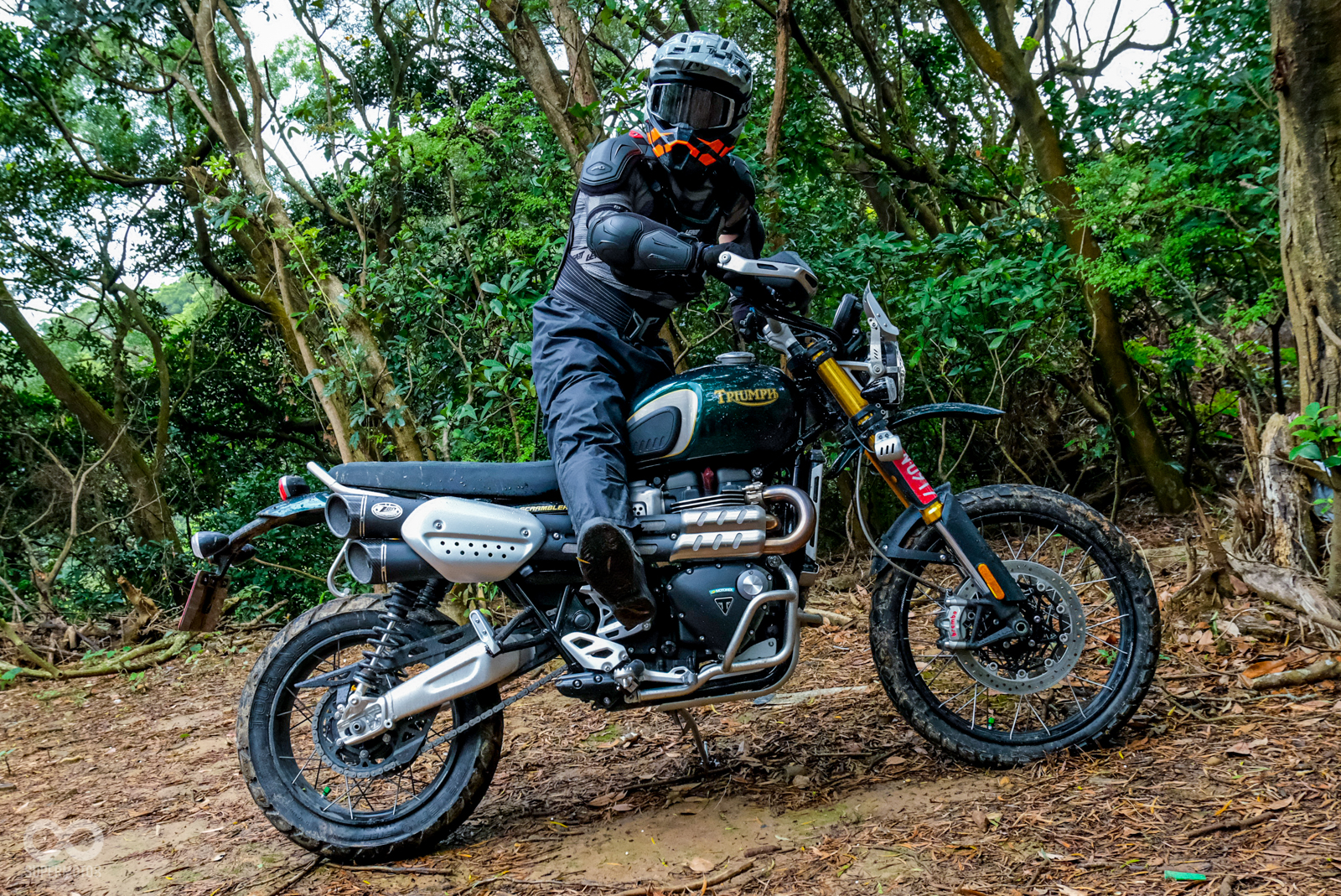 本次活動甚至有車友騎乘限量版的TRIUMPH SCRAMBLER 1200 Steve McQueen參與，相當瘋狂