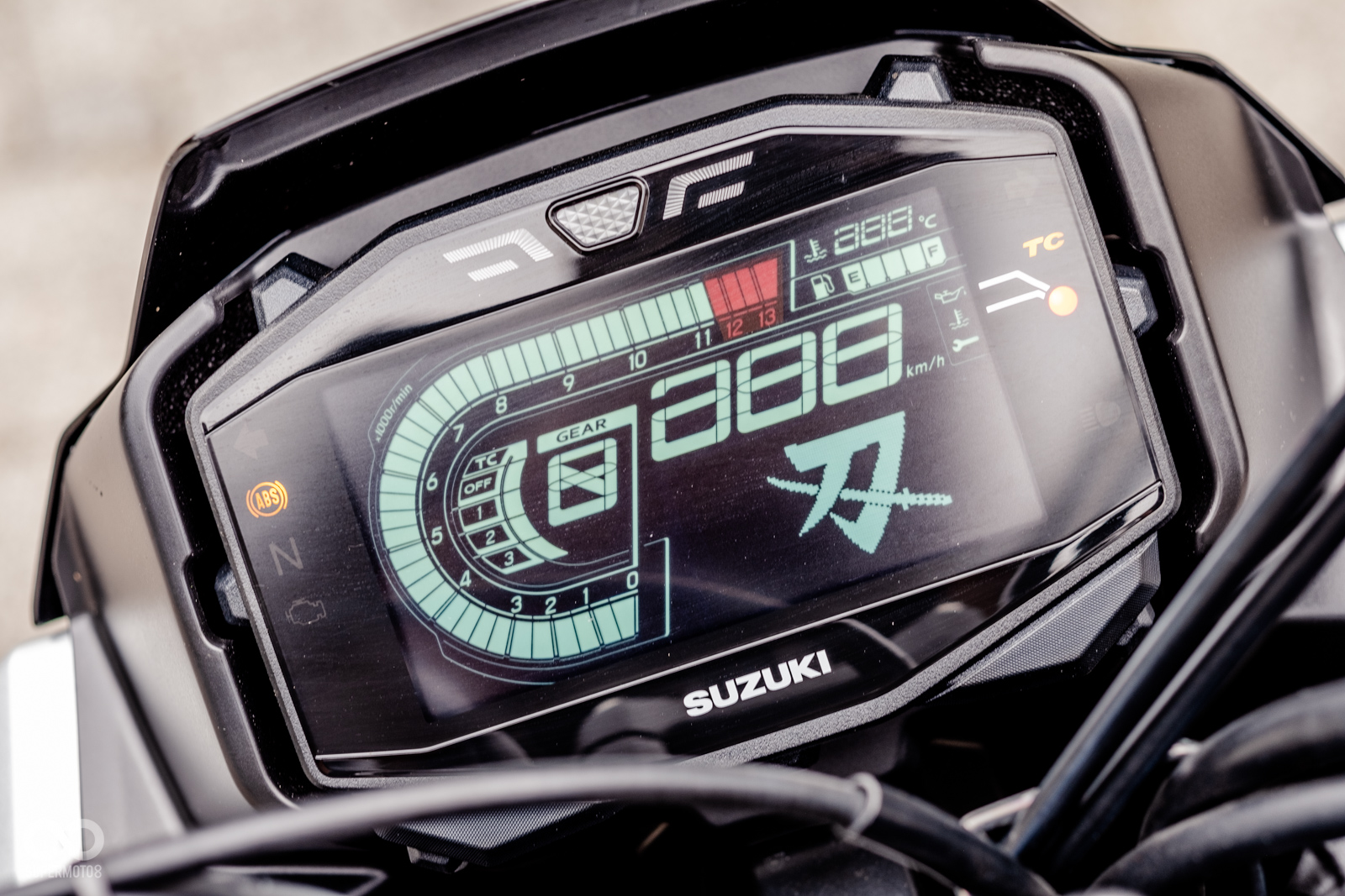 KATANA儀表設計有獨特的開機動畫,用心的小細節會讓車主每次騎車都感覺到相當開心