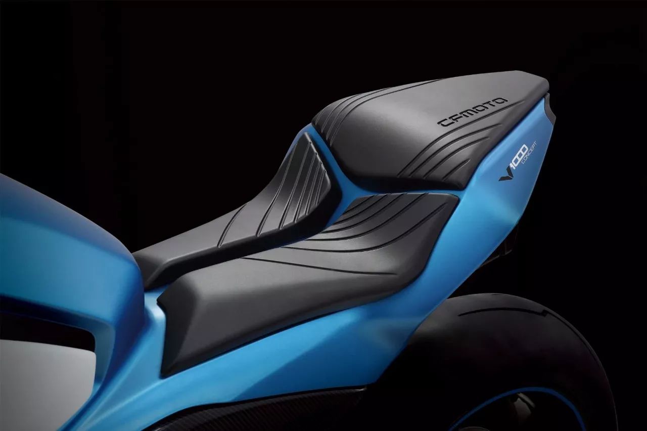 車殼上的1000代表這輛車會突破公升級的排氣量,至於確切規格就要等到量產後的資訊了