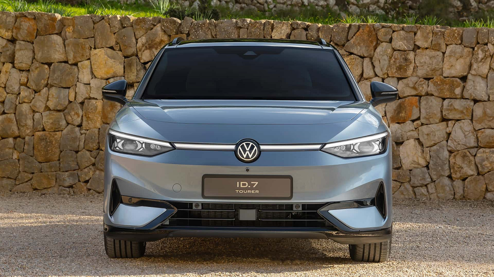 車頭採用和ID.家族類似的家族面譜