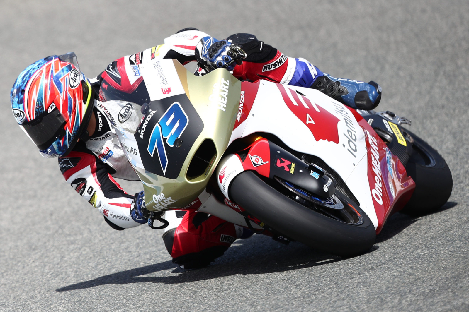 日本車手小椋藍年紀輕輕就成為Moto2級別選手，實屬不易
