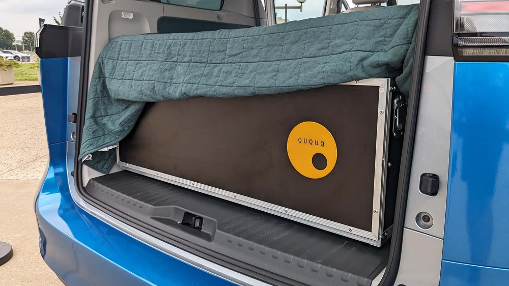 除了床墊之外，所有配件都可以收納到寬110公分、高42公分的箱子中