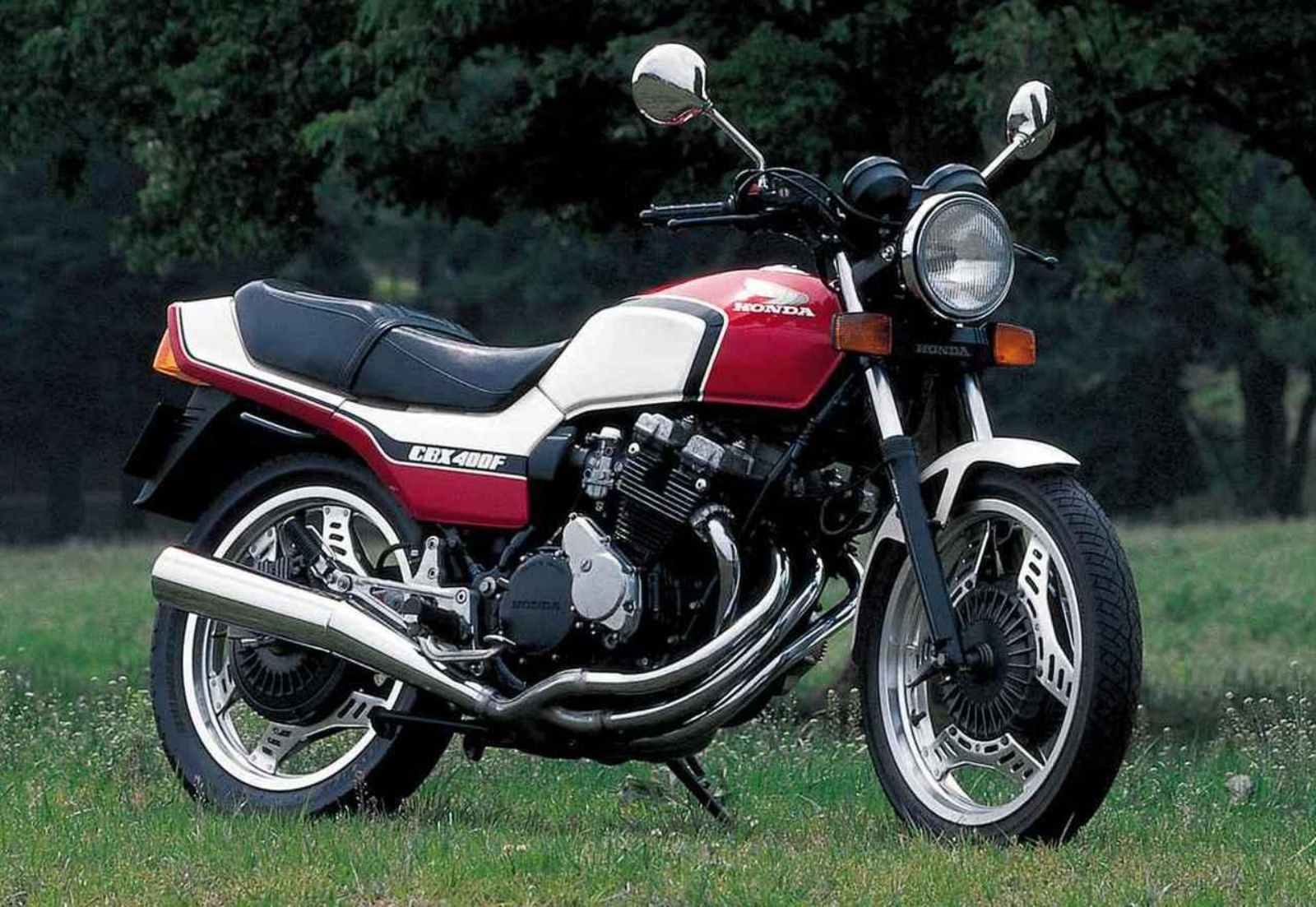 CBX400F放在今日仍舊是不敗經典