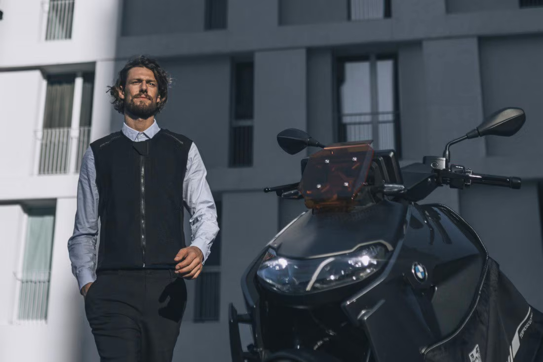 Tucano Urbano Airscud Flex氣囊背心,安全性及功能性略有突破