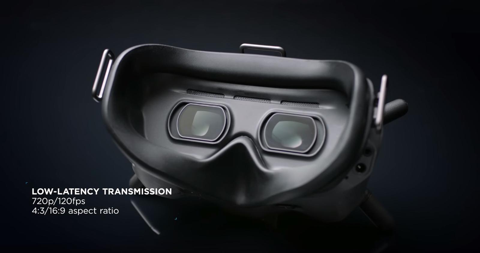 即便使用者配戴眼鏡也能輕鬆穿脫