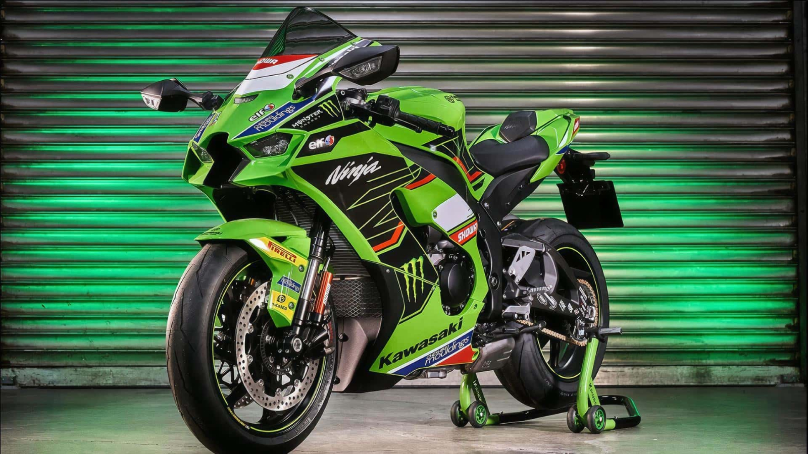 Kawasaki Ninja ZX-10RR外型充滿戰鬥感,與公升級跑車應有的霸氣