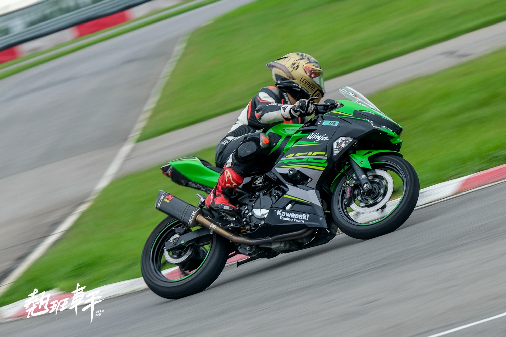 日系輕跑KAWASAKI NINJA 400,好騎好快又好帥!