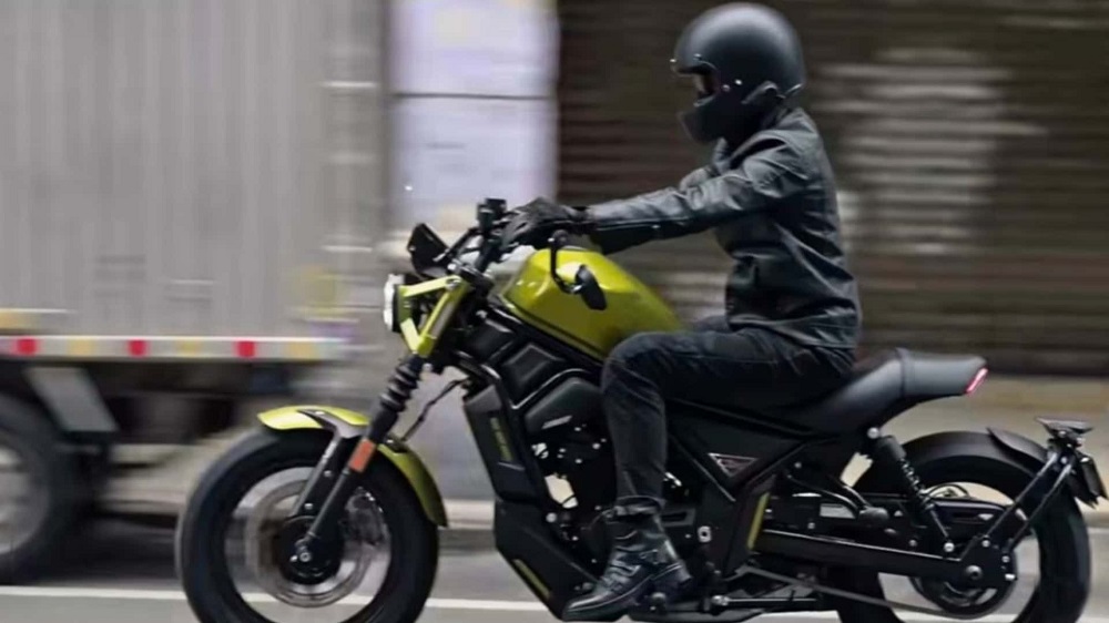 150C絕對是讓你能夠保持帥氣的通勤車款最好選擇之一,不過他要進到台灣市場的機會微乎其微