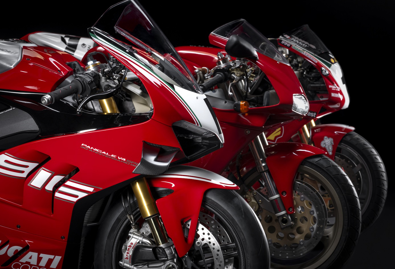 Panigale V4 SP2 30th Anniverseario 916可說是富有歷史意義的傳承之作