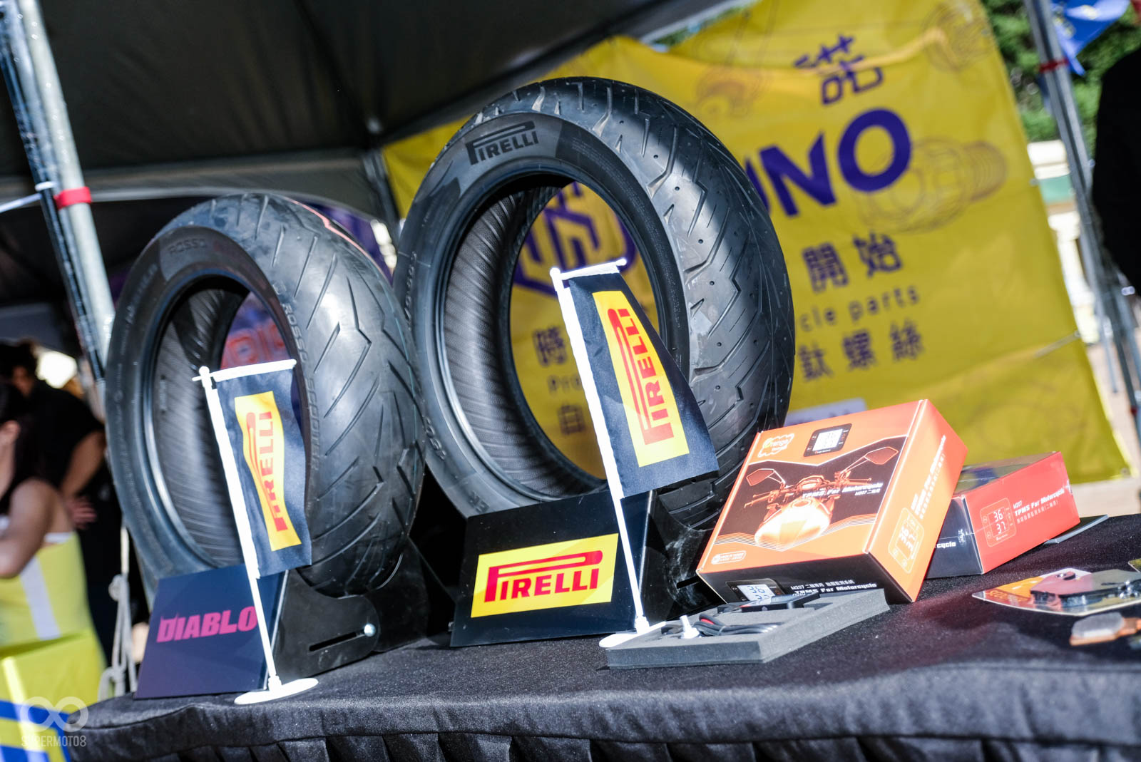 PIRELLI好運車業也帶來SYM車款尺寸的輪胎展示,另外還有SBS煞車片
