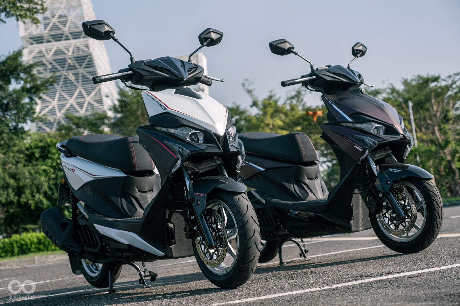 165(白車)/135(紫車),大家有看出外觀差異嗎?