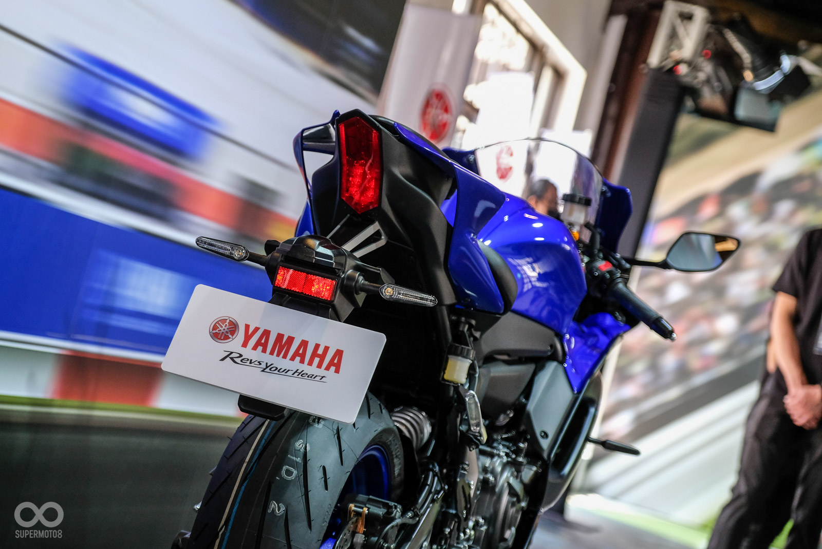 簍空的車尾視覺看起來戰鬥感十足