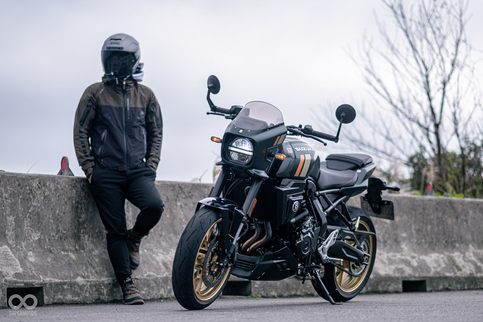 方形頭罩+端子鏡,是GSX-8TT的主要特色