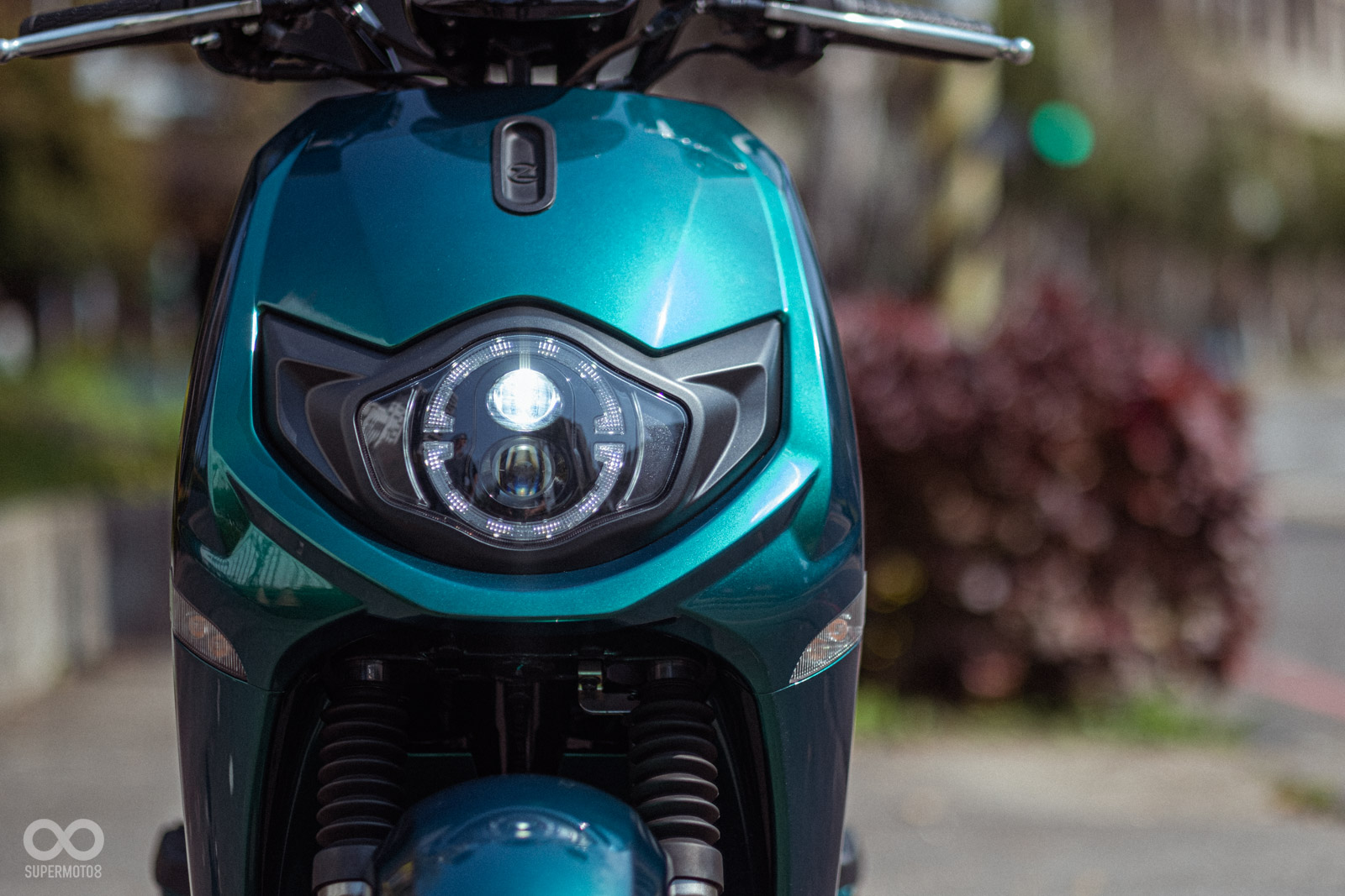 Run Mini 70 Belt同樣使用LED雙魚眼大燈