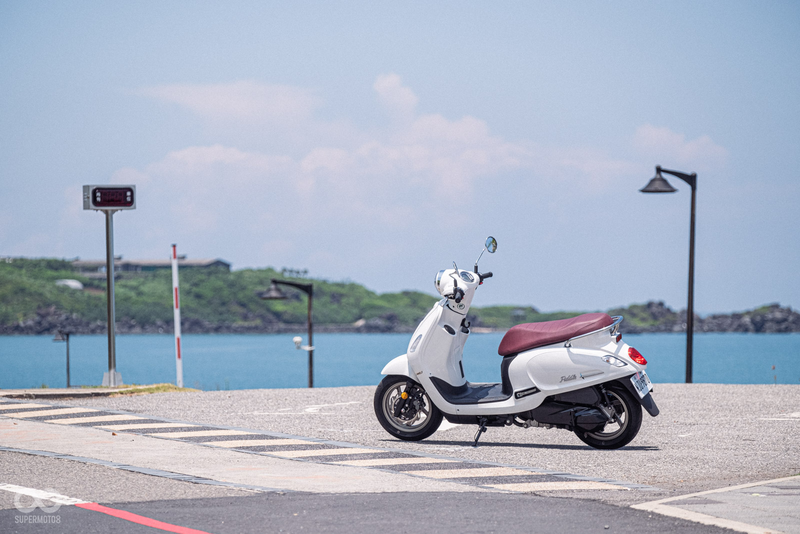 透過鏡頭角度，能巧妙地拍出很有日本感的海景畫面