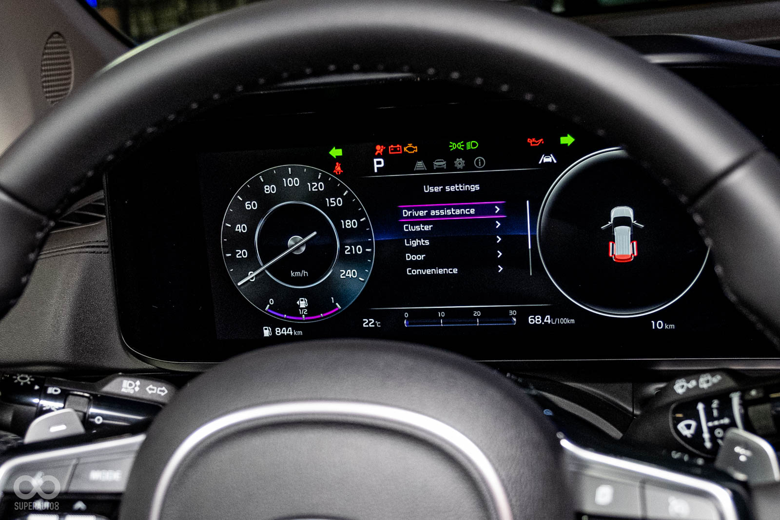 雙12.3吋的螢幕與儀表相當有科技感