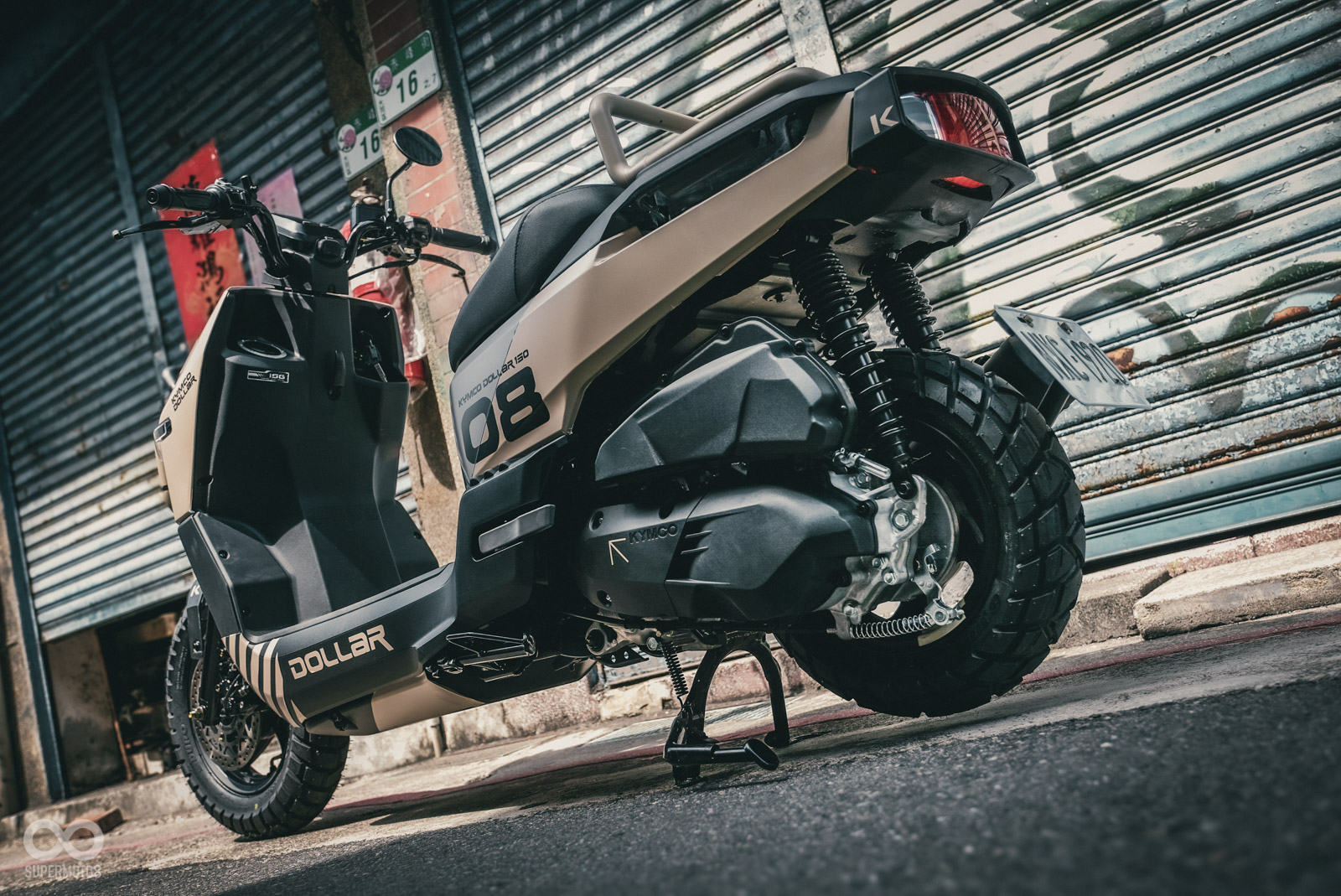 因為直接拆除後土除,所以額外列印下置牌照架解決車牌問題,並讓後輪簍空感更強