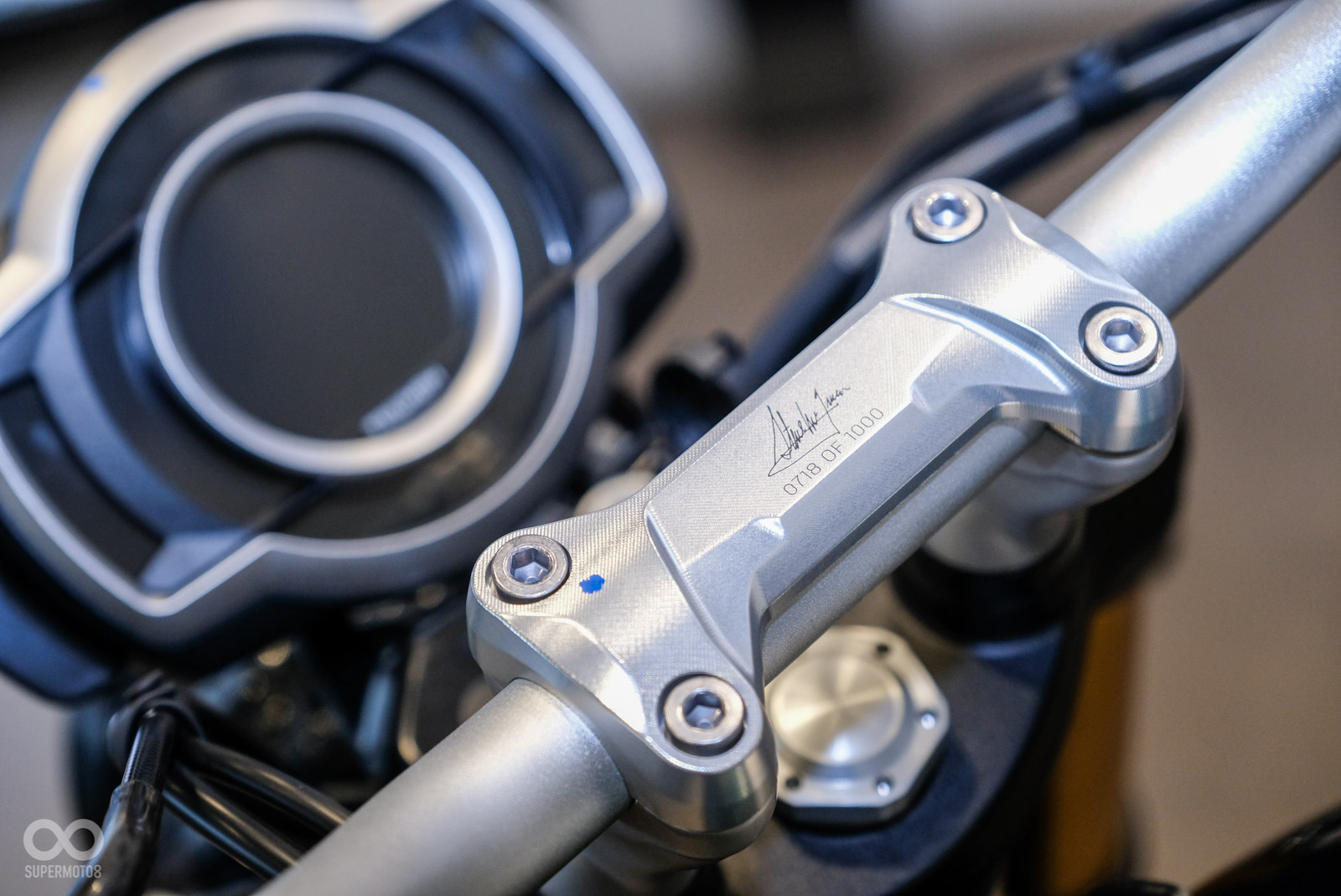 Scrambler 1200 Steve McQueen Edition擁有流水編號與專屬簽名