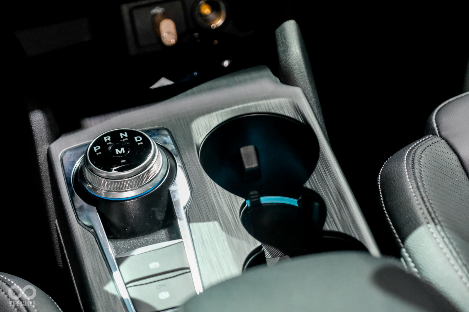 旋鈕式排檔桿設計