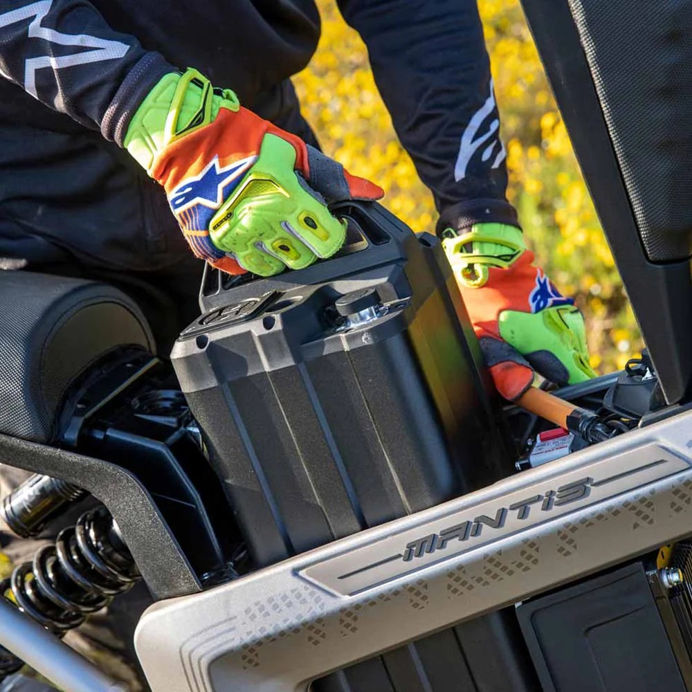 電池續航力可達75公里,而且是採用可替換式電池