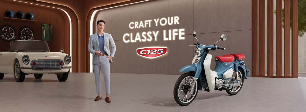 新年式車型以「Craft your Classy Life」為標語,推出了全新的藍白配色搭配經典的紅色坐墊