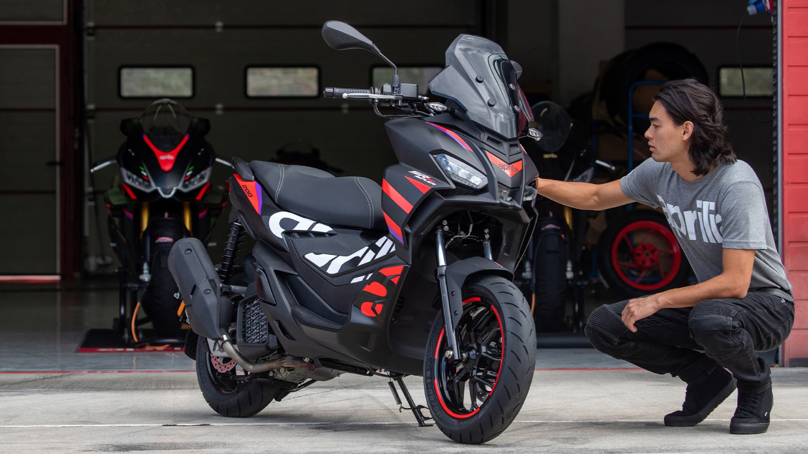 廠車元素和APRILIA LOGO字樣上身,心靈馬力先加2匹