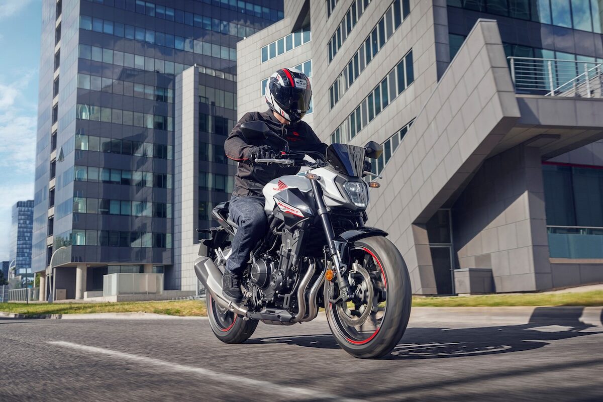CB500 HORNET外型與胞兄CB750 HORNET十分相像